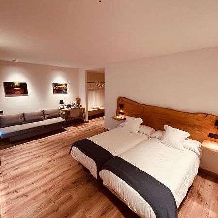 A Reigada Hotel Restaurante Grandas de Salime Eksteriør bilde