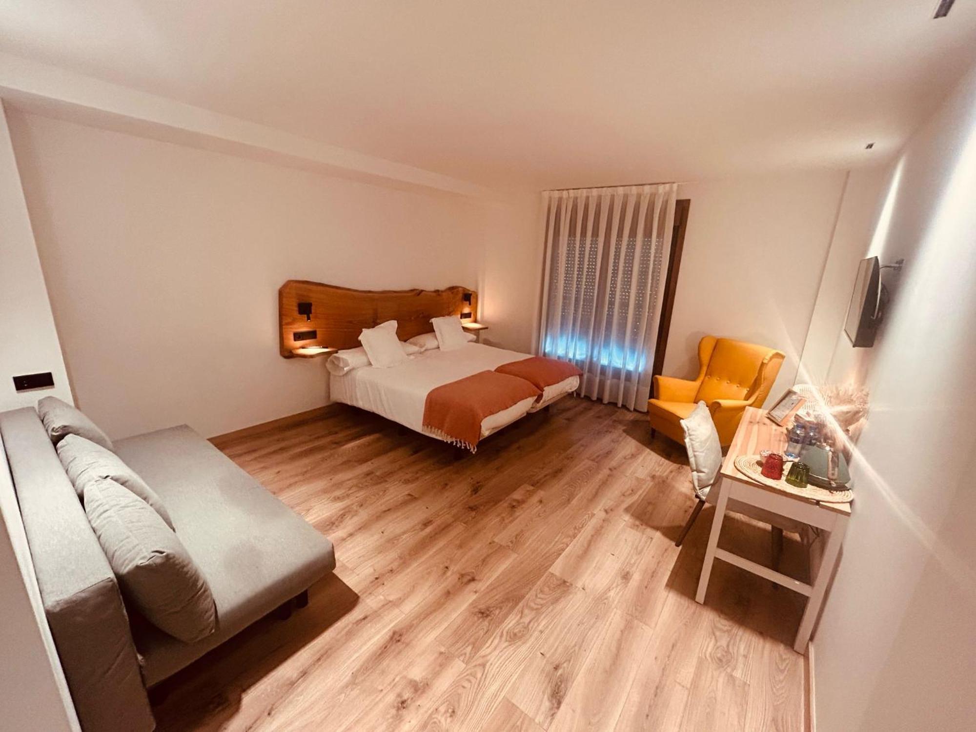 A Reigada Hotel Restaurante Grandas de Salime Eksteriør bilde